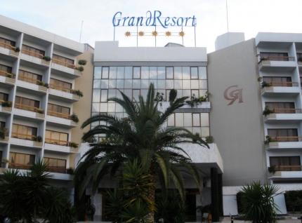 Отель Grand Resort  в Лимассоле